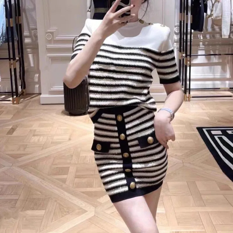 Ashore Boutique Lt Luxury Stylish O-neck Casual Short Sleeve Striped Gold Thread Knitted Sweater Skinny 2PCS Skirt Sets