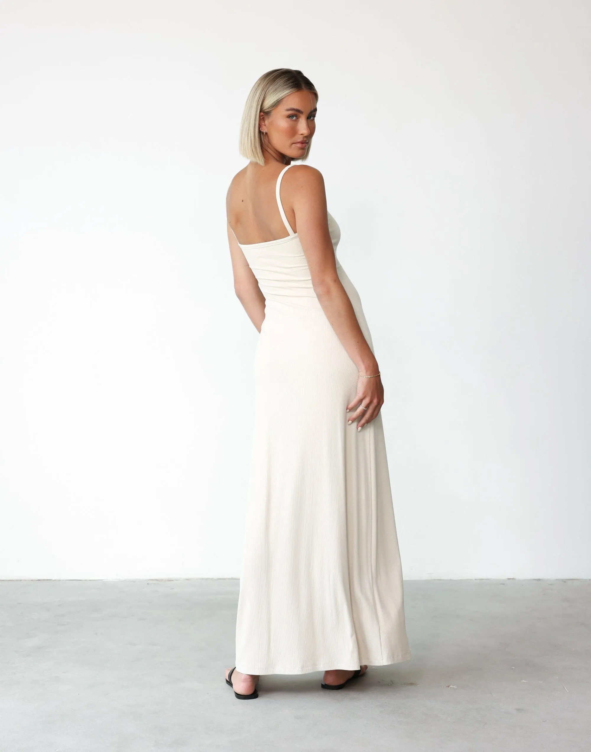 Helia Maxi Dress (Oat)