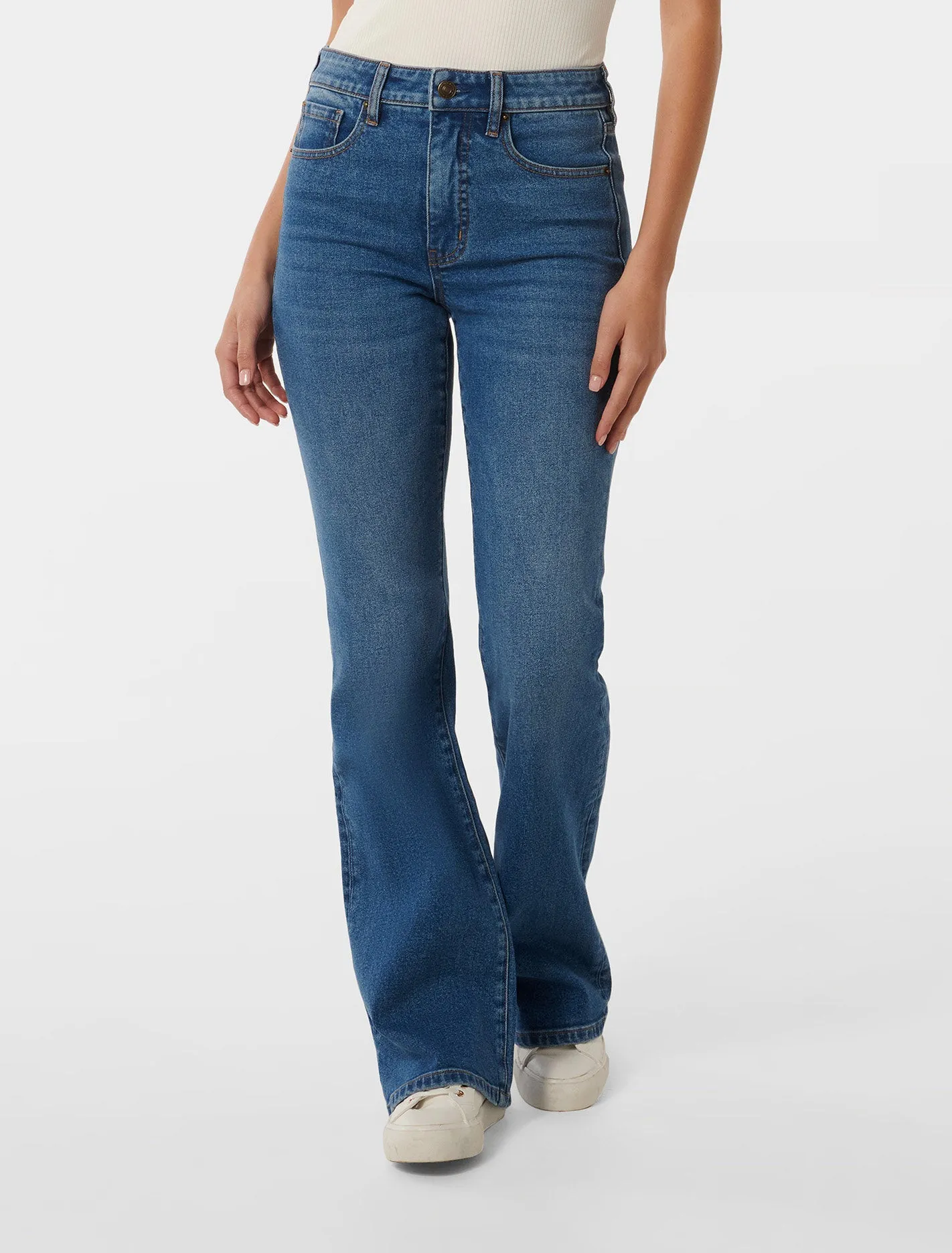 Kira Relaxed Flare Jeans