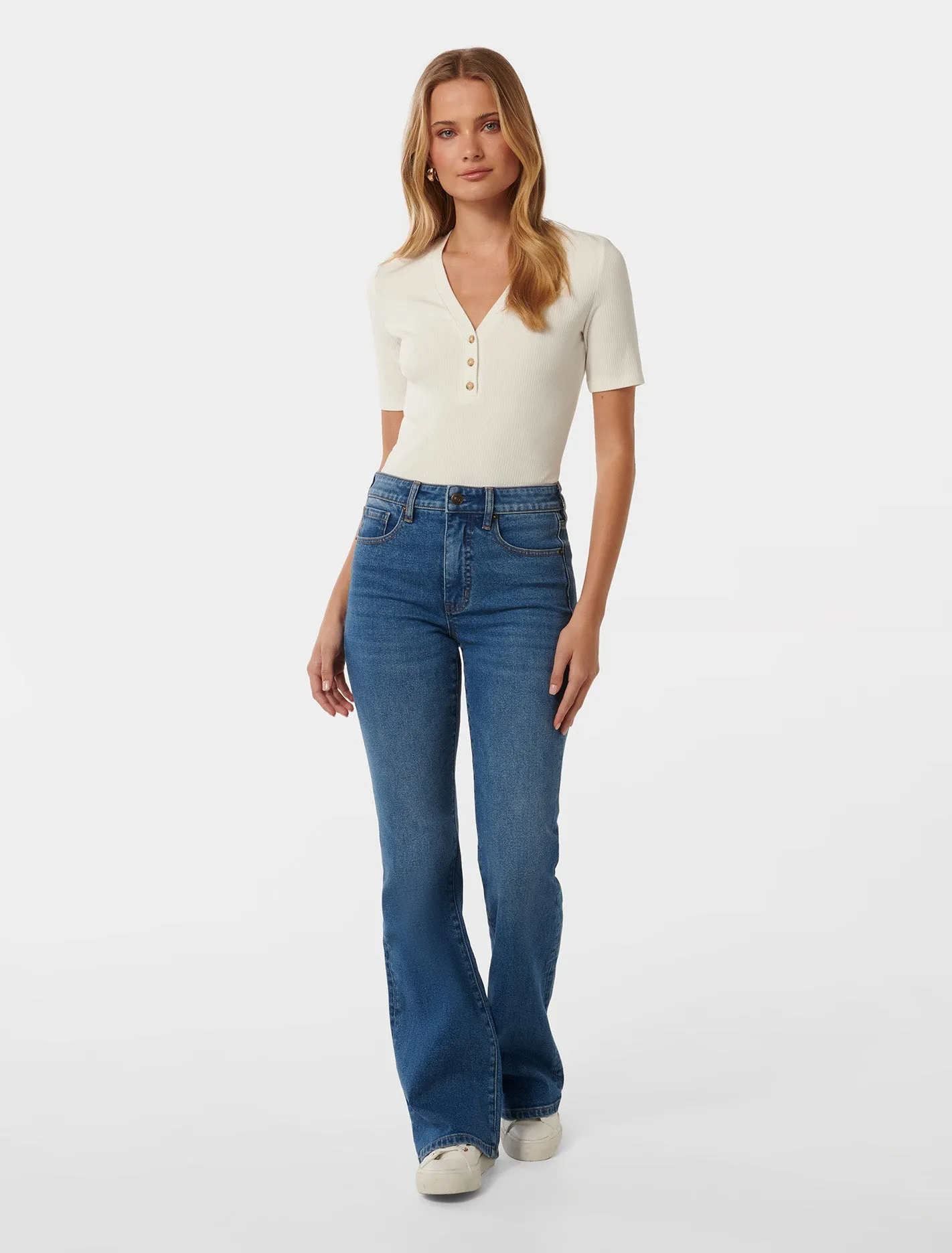 Kira Relaxed Flare Jeans